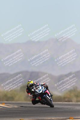 media/Oct-26-2025-Race Pace (Sun) [[c1447ca738]]/Non Verified (1st 20 Minutes of every Hour)/4-Turn 14 (1110am)/